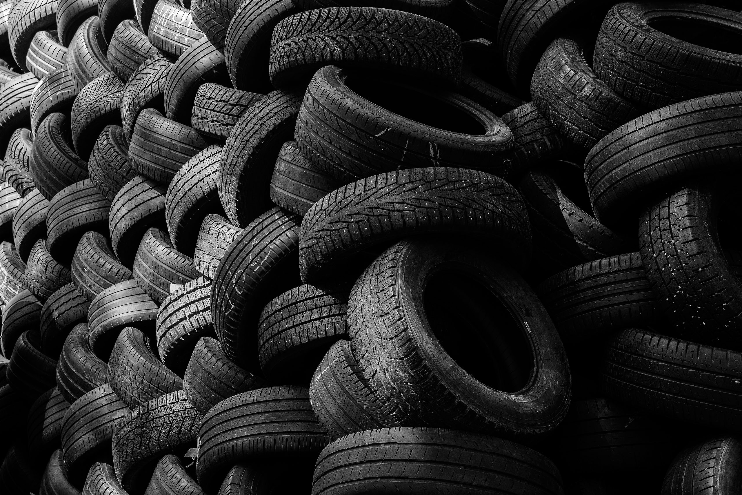 Anvelope uzate – Ce sunt și cum le gestionăm corect?